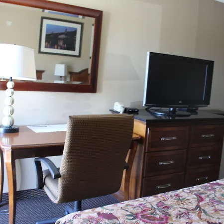 Cedars Inn Lewiston-2